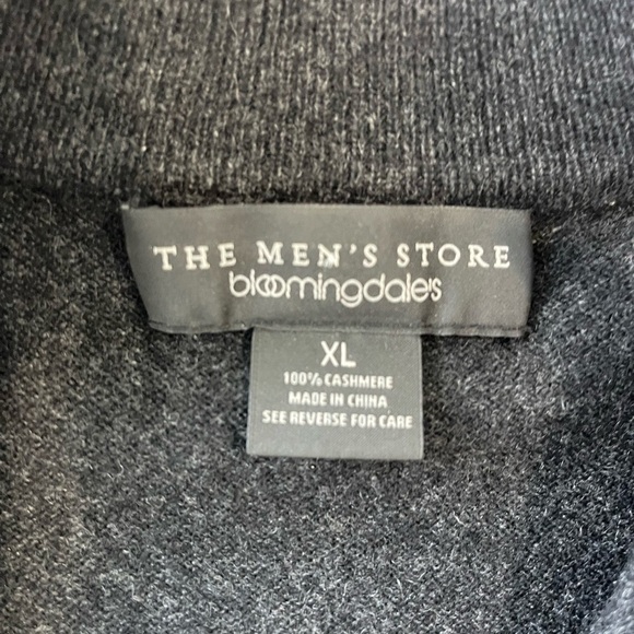 Bloomingdales, the men’s store 100%cashmere quarter zip men’s sweater XL Gray - Picture 6 of 6